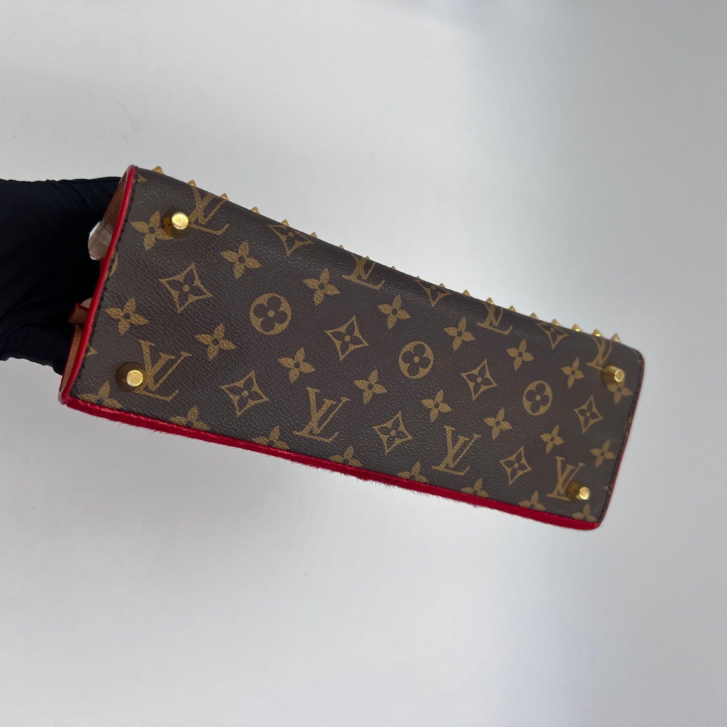 Louis Vuitton Iconoclast The Shopper