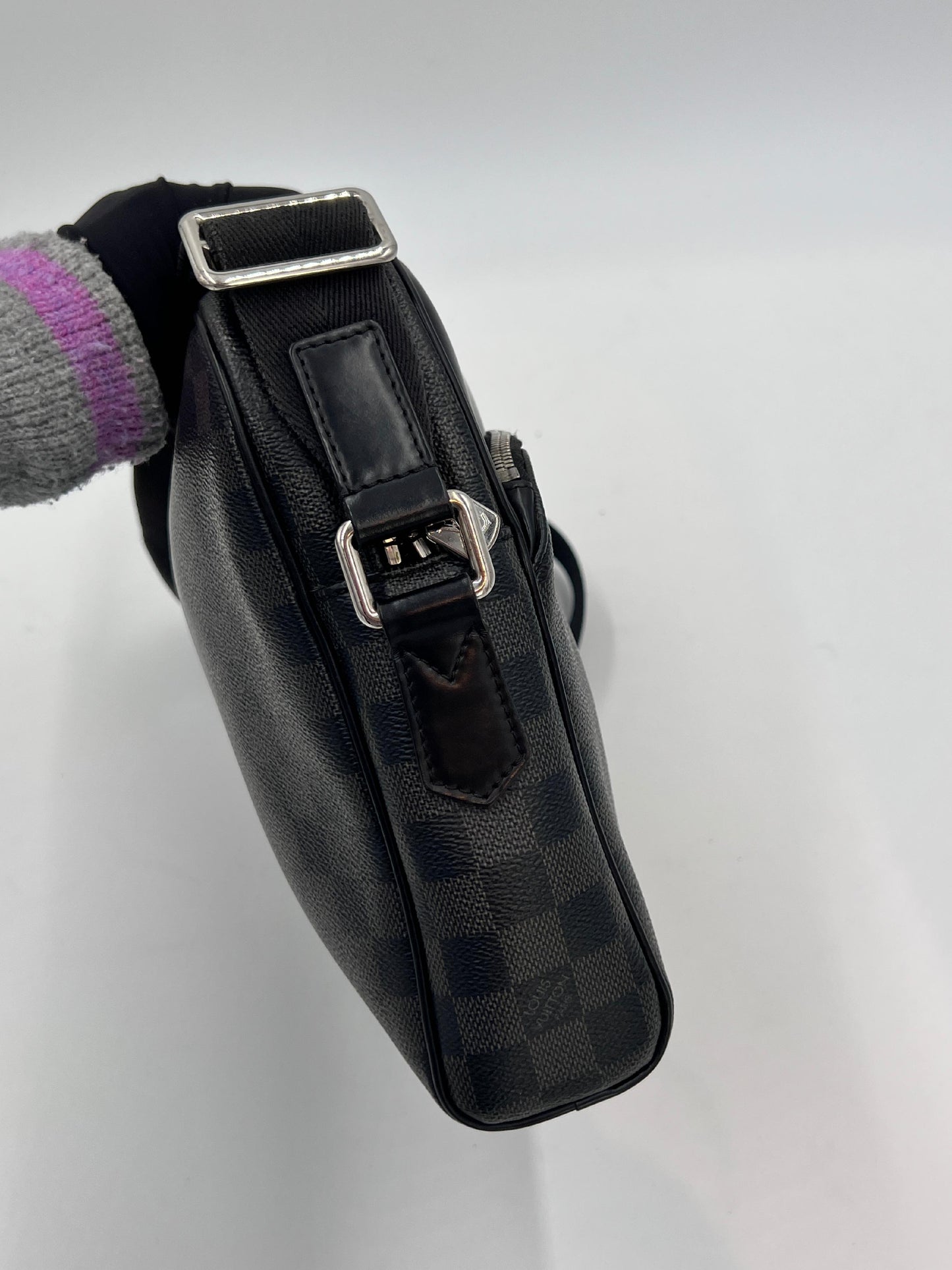 Louis Vuitton Dayton Damier Graphite