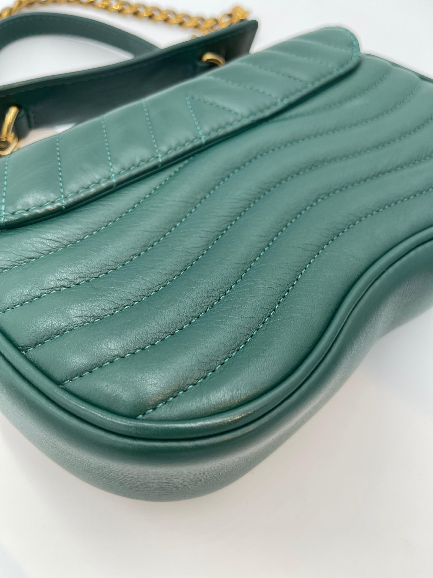 Louis Vuitton New Wave Chain Shoulder