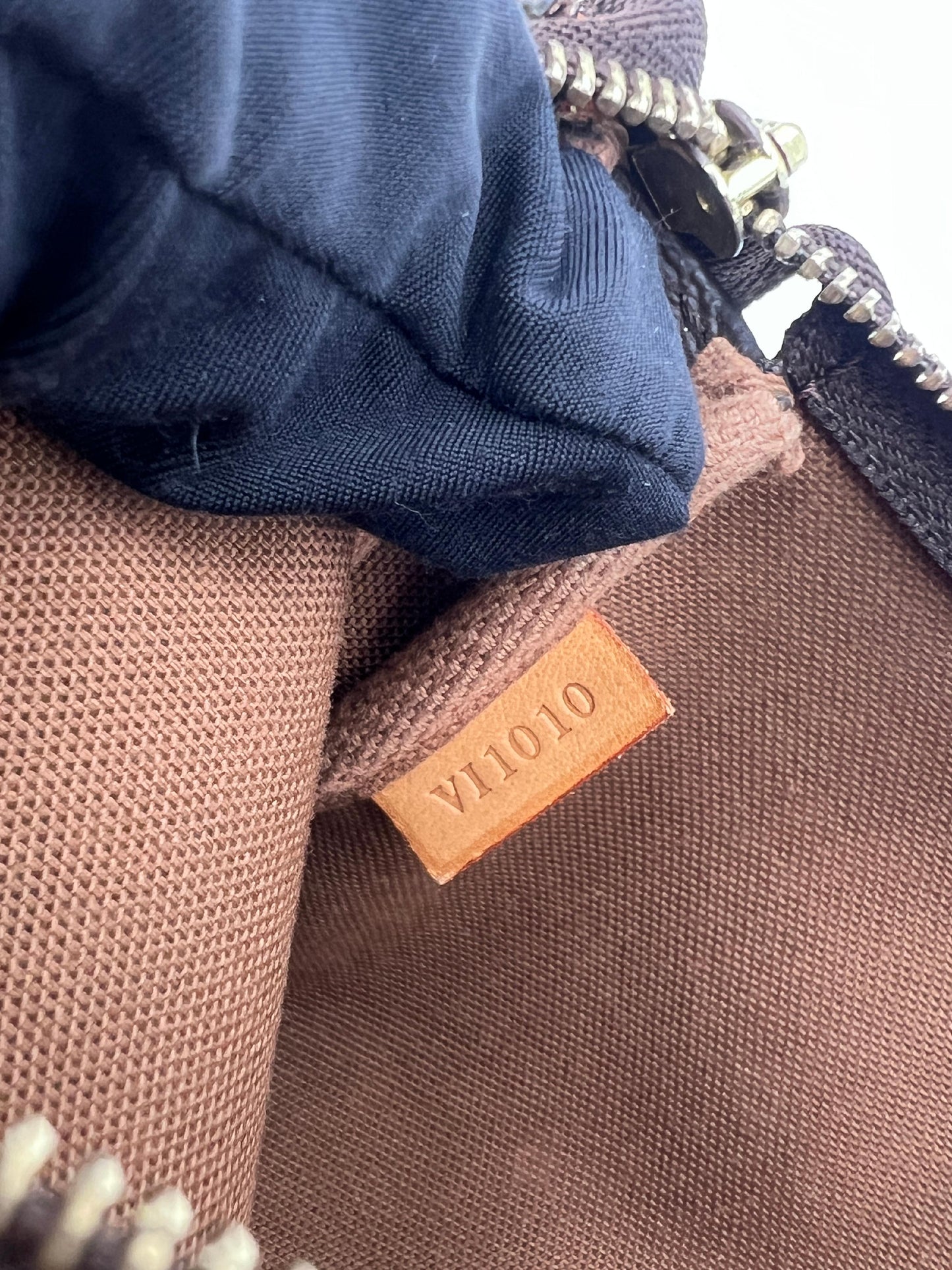 Louis Vuitton Pochette Accessoire