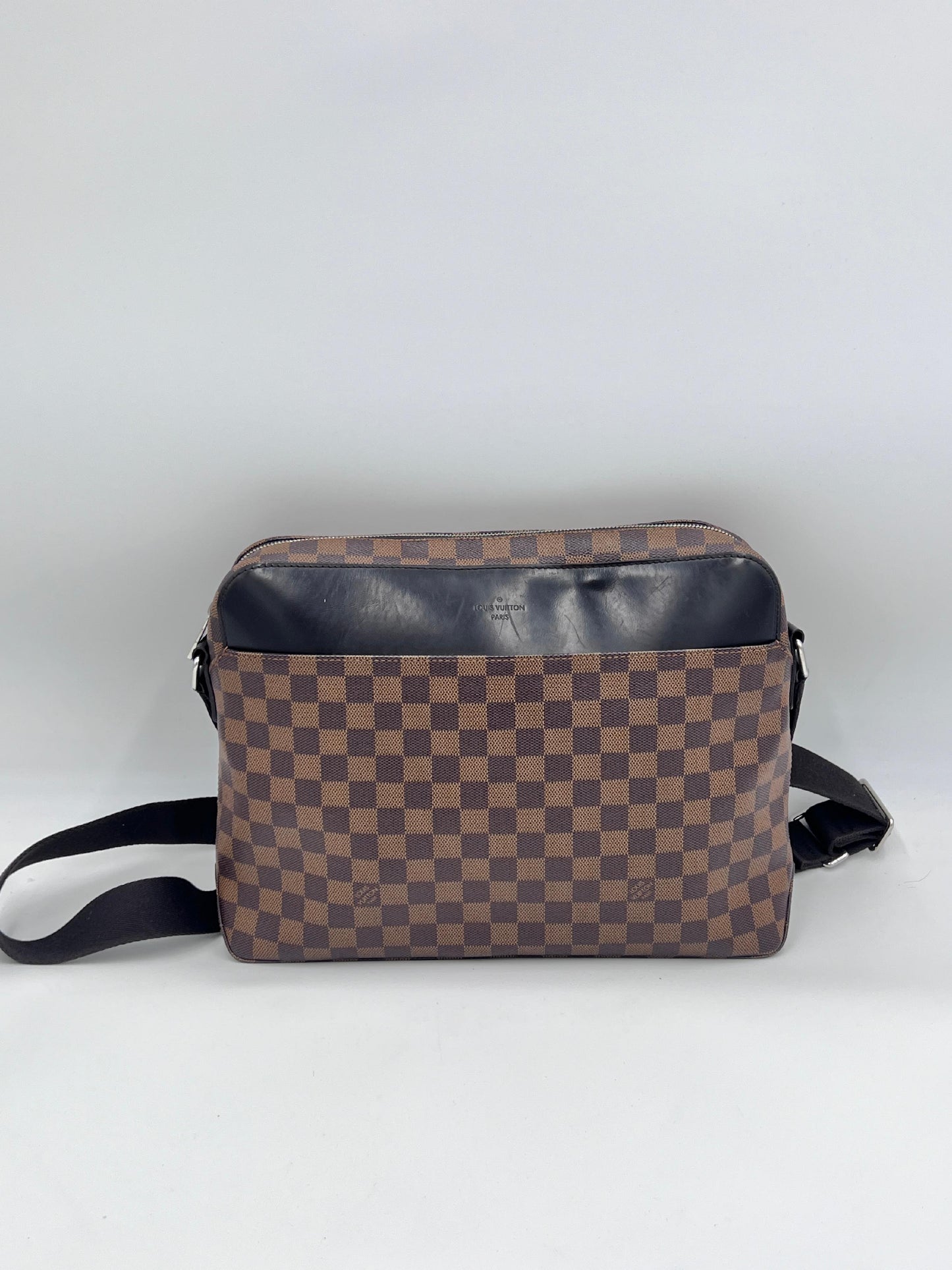 Louis Vuitton Jake Messenger Damier