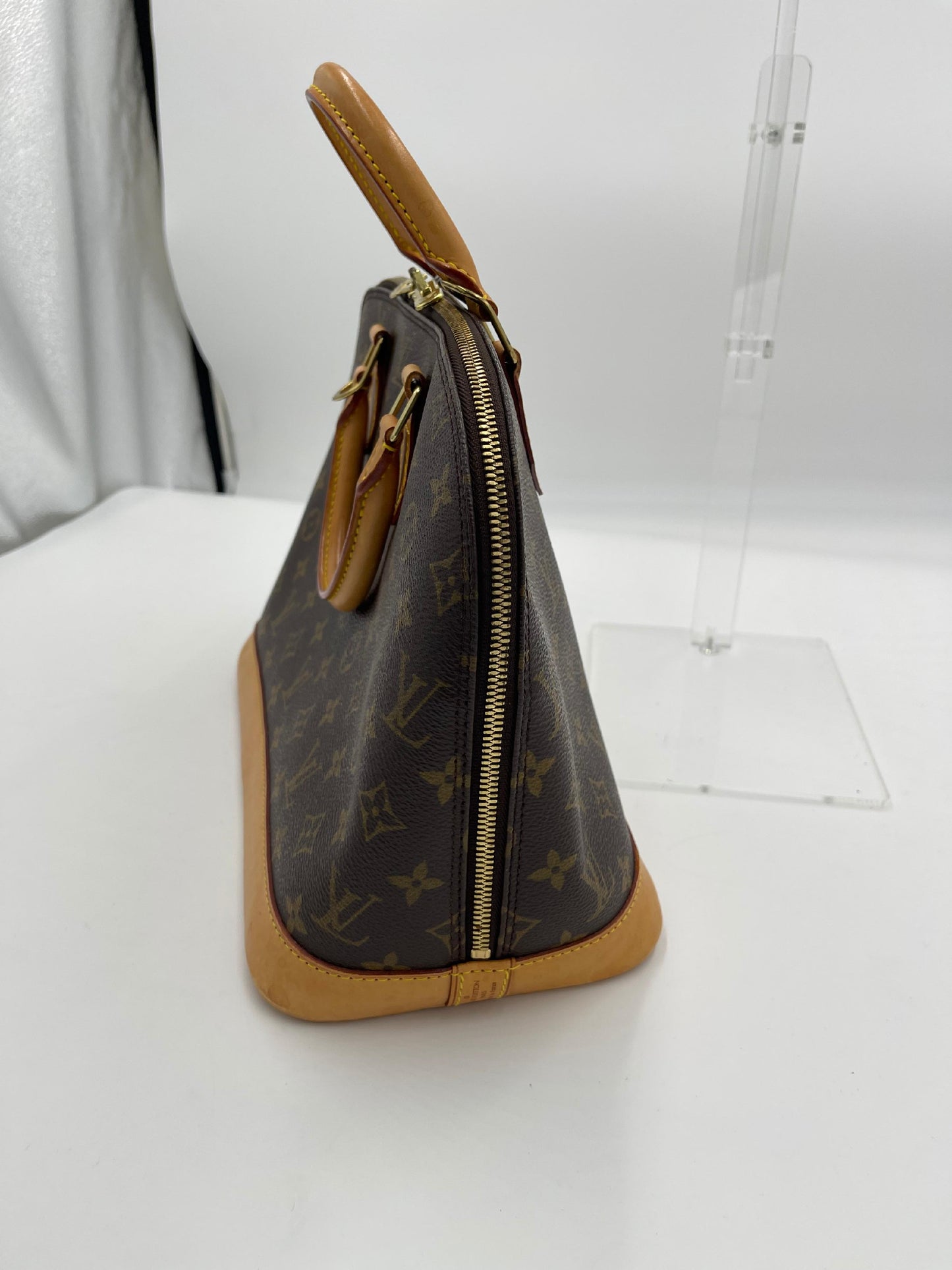 Louis Vuitton Alma