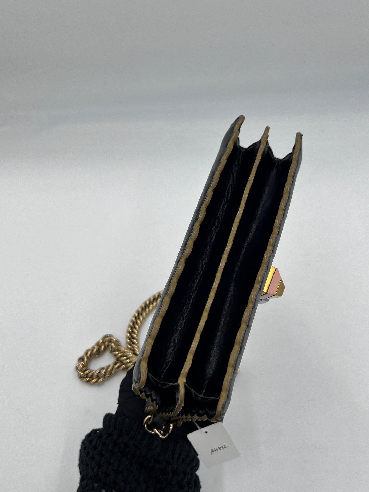 Fendi Kan I Chain Shoulder