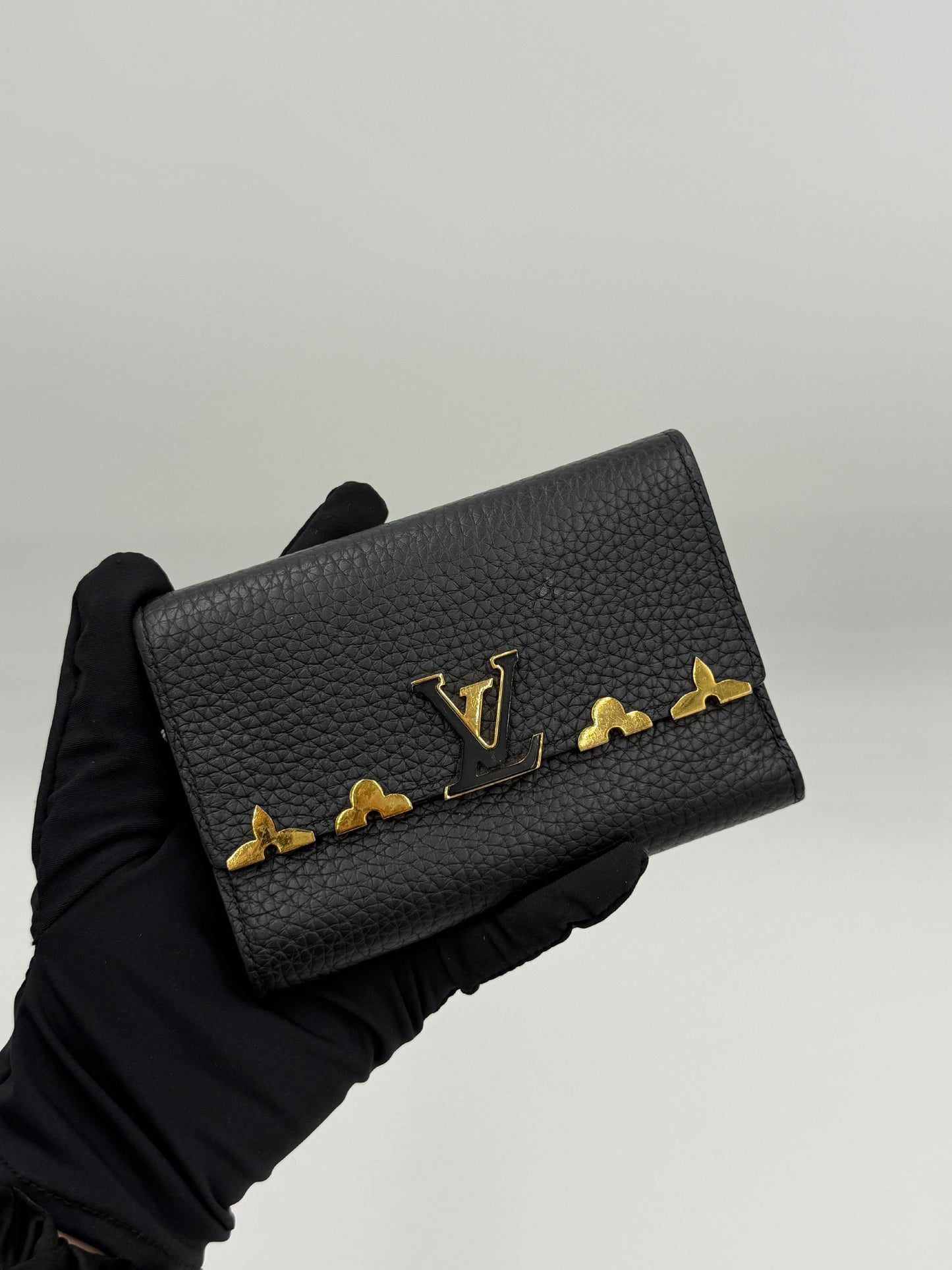 Louis Vuitton Capucine Trifold Compact