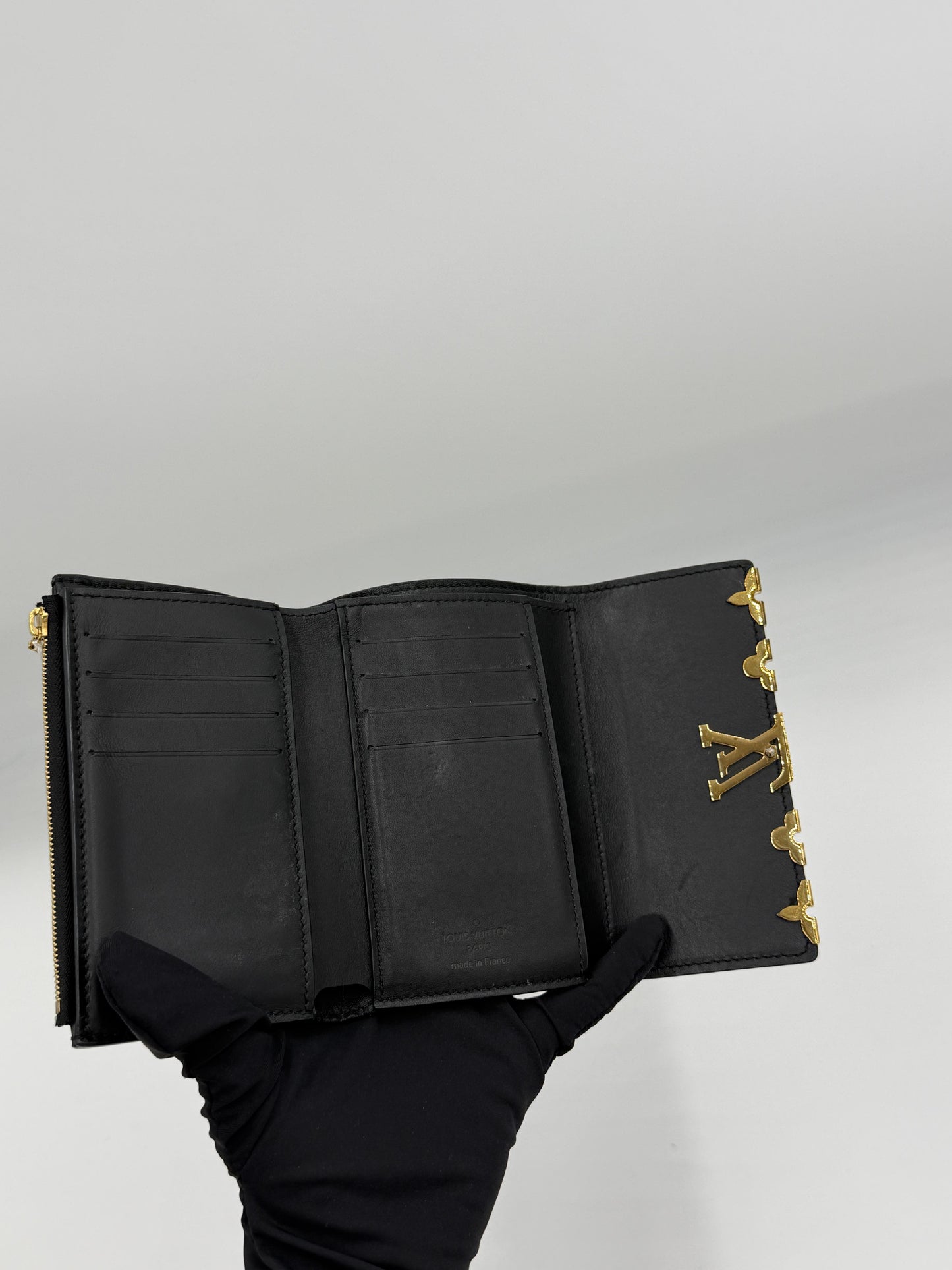 Louis Vuitton Capucine Trifold Compact