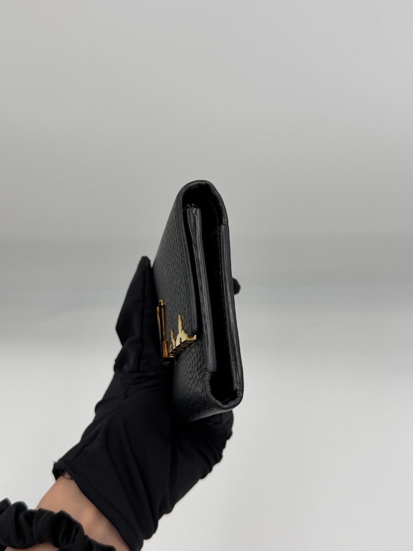 Louis Vuitton Capucine Trifold Compact