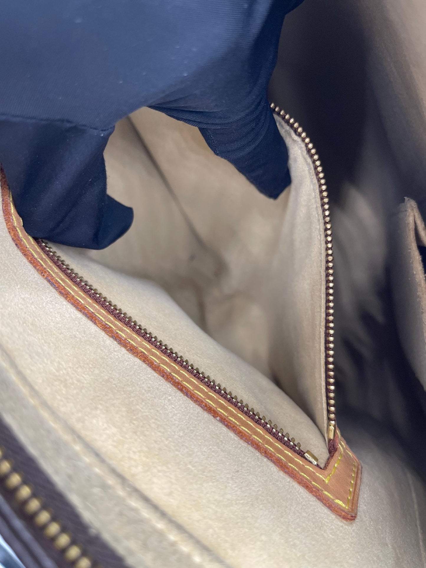 Louis Vuitton Looping