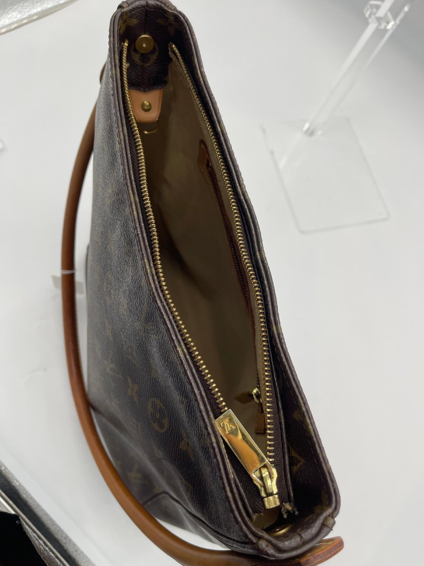 Louis Vuitton Looping