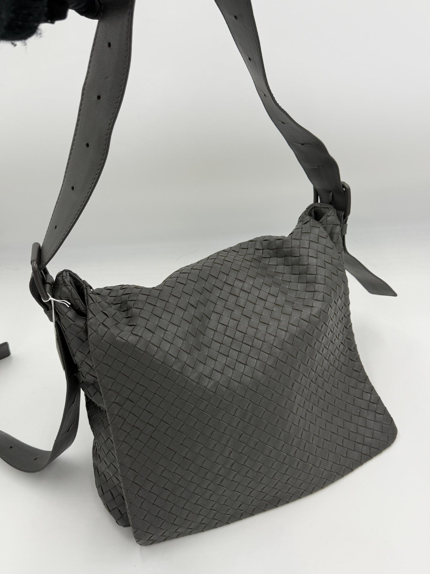 Bottega Veneta Intrecciato Messenger