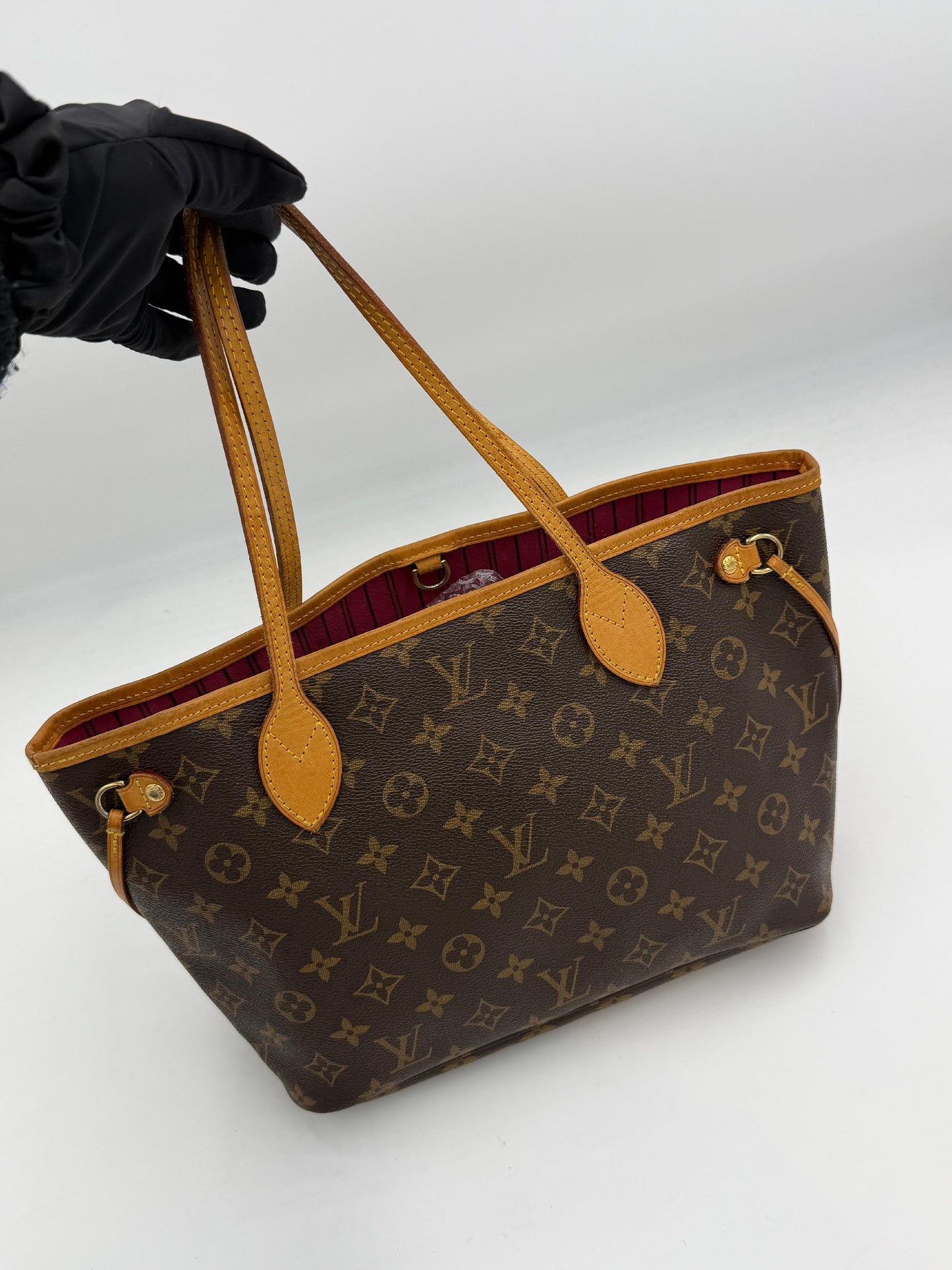 Louis Vuitton Neverfull w/ Pouch