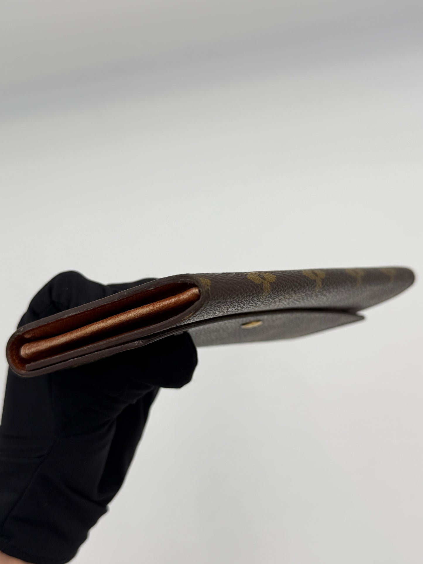 Louis Vuitton Monogram Sarah Wallet