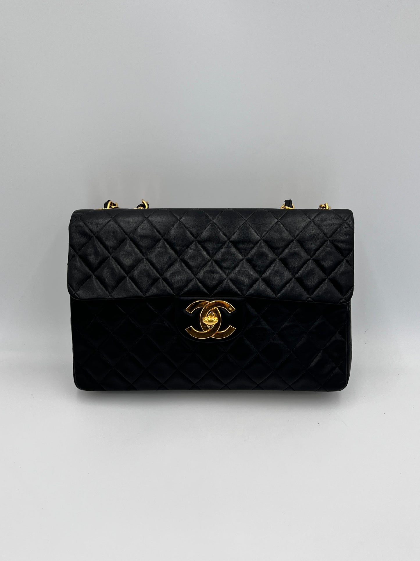 Chanel Maxi Jumbo
