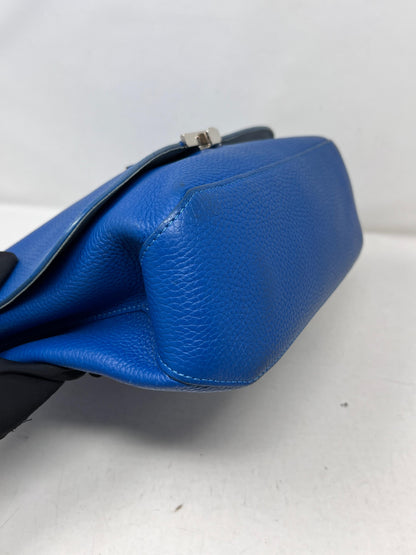 Louis Vuitton Taurillon Volta