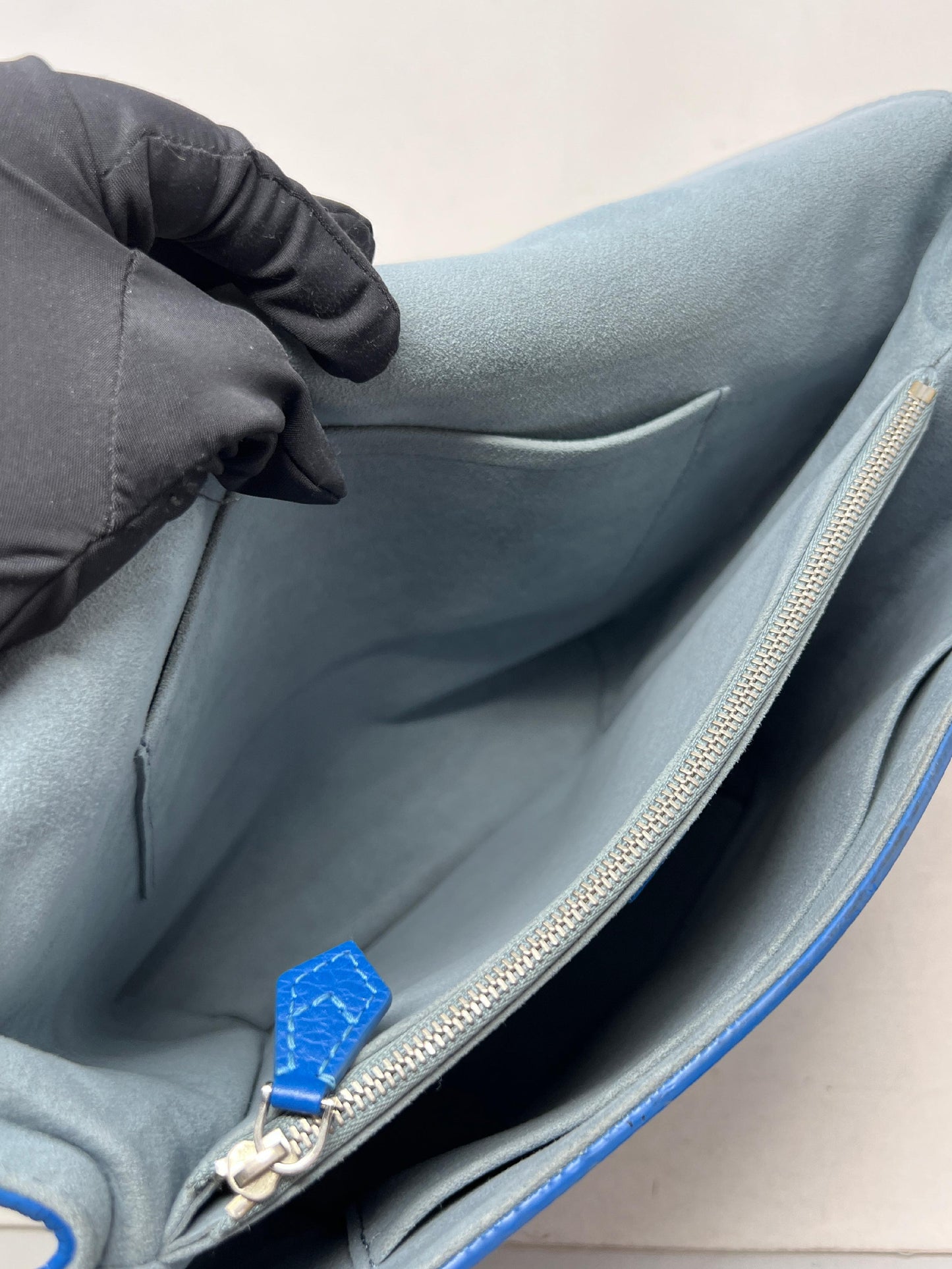 Louis Vuitton Taurillon Volta