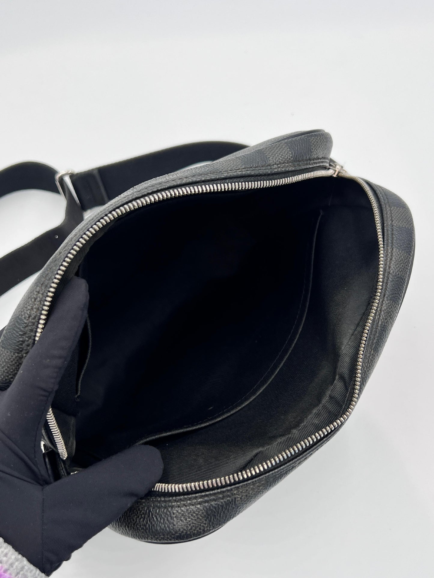 Louis Vuitton Dayton Damier Graphite