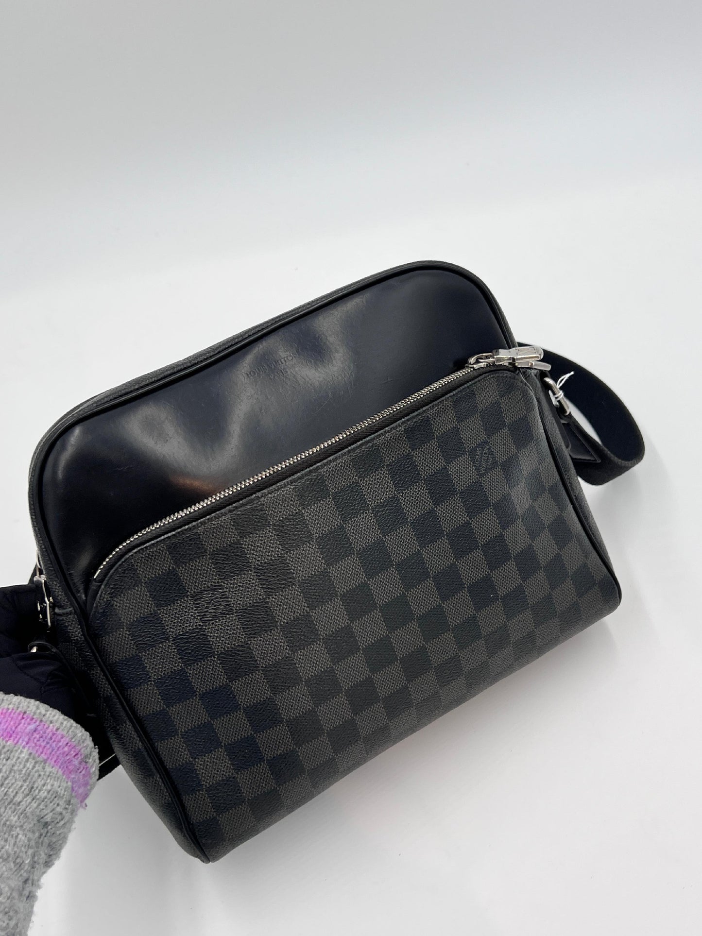 Louis Vuitton Dayton Damier Graphite
