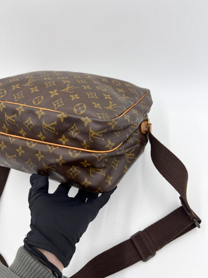 Louis Vuitton Reporter