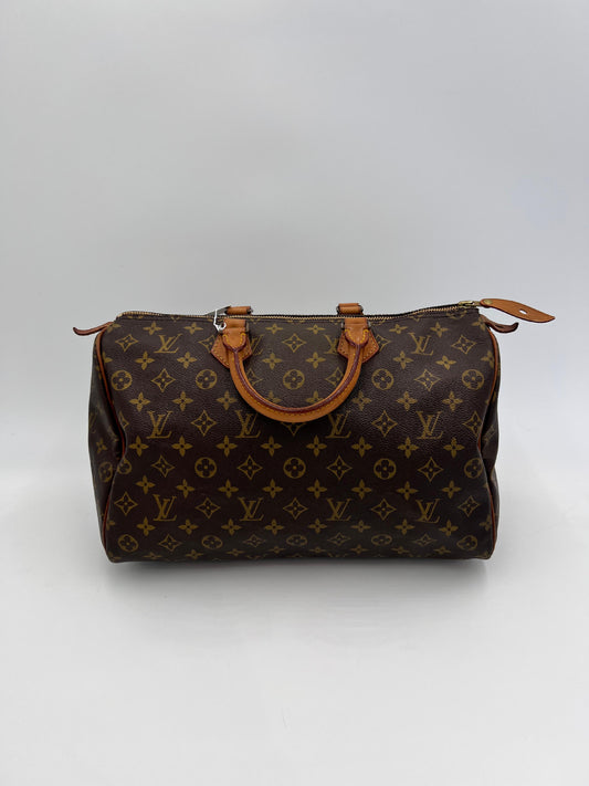 Louis Vuitton Speedy