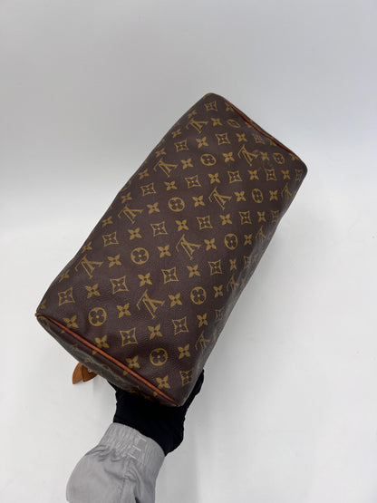 Louis Vuitton Speedy
