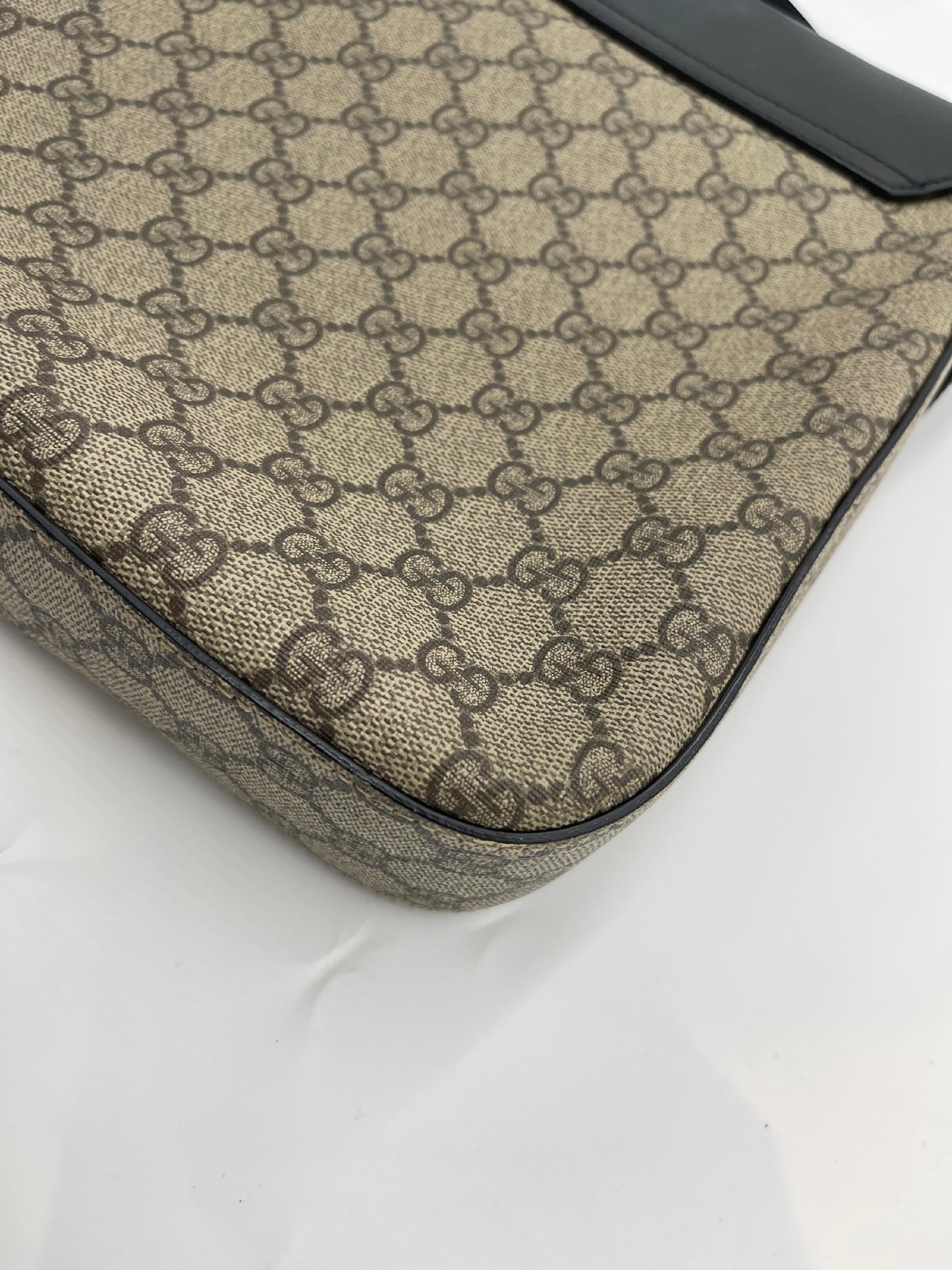 Gucci Supreme Crossbody