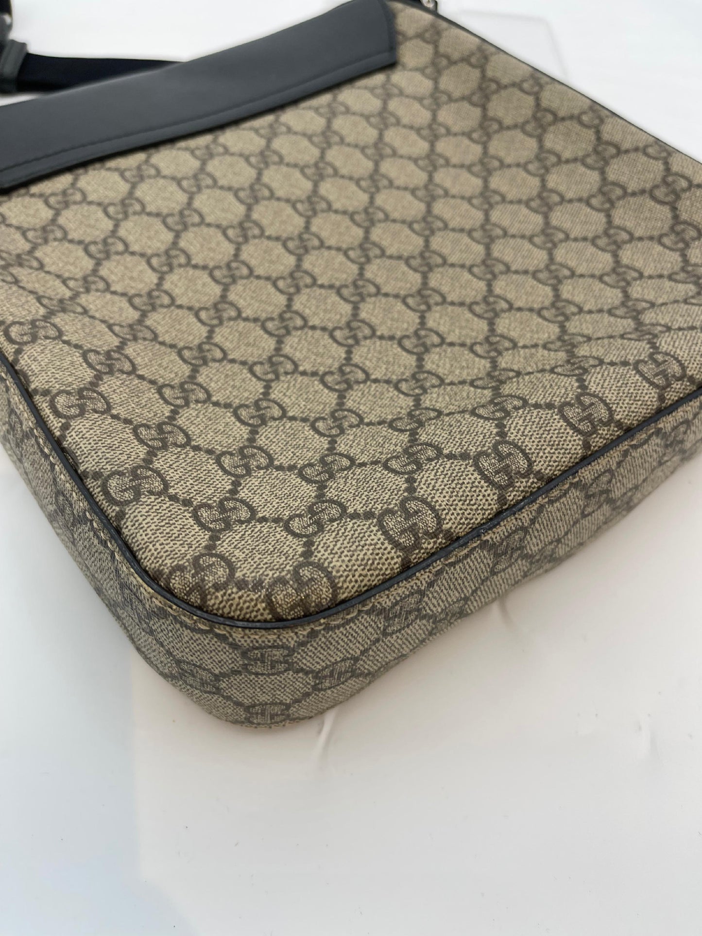 Gucci Supreme Crossbody