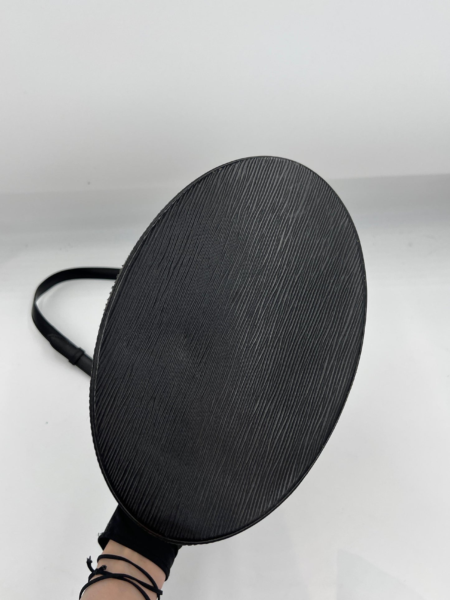 Louis Vuitton Epi Cluny