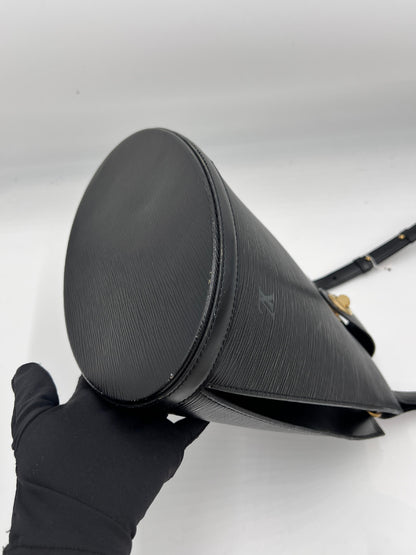 Louis Vuitton Epi Cluny