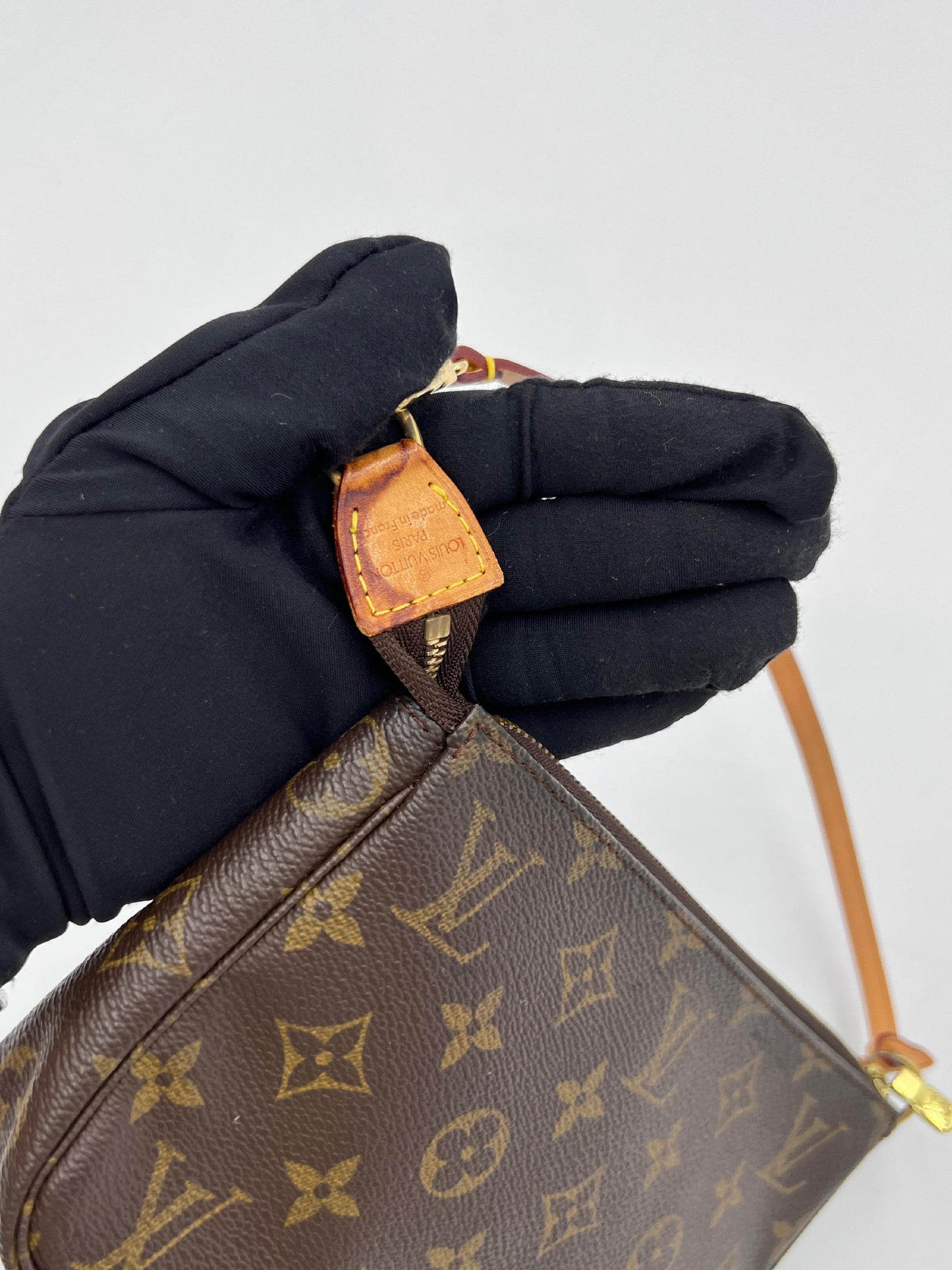 Louis Vuitton Pochette Accessoire