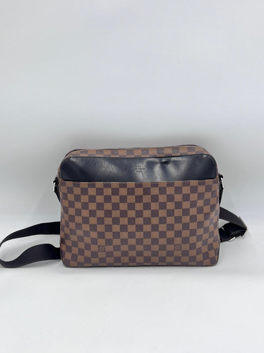 Louis Vuitton Jake Messenger Damier