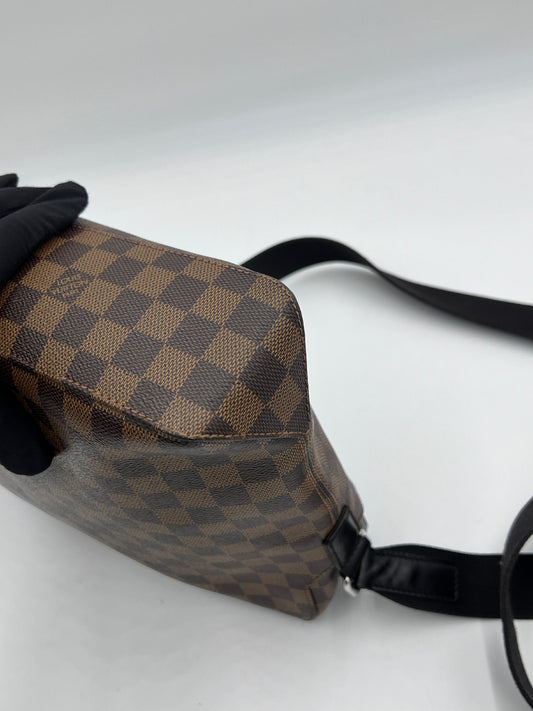 Louis Vuitton Jake Messenger Damier