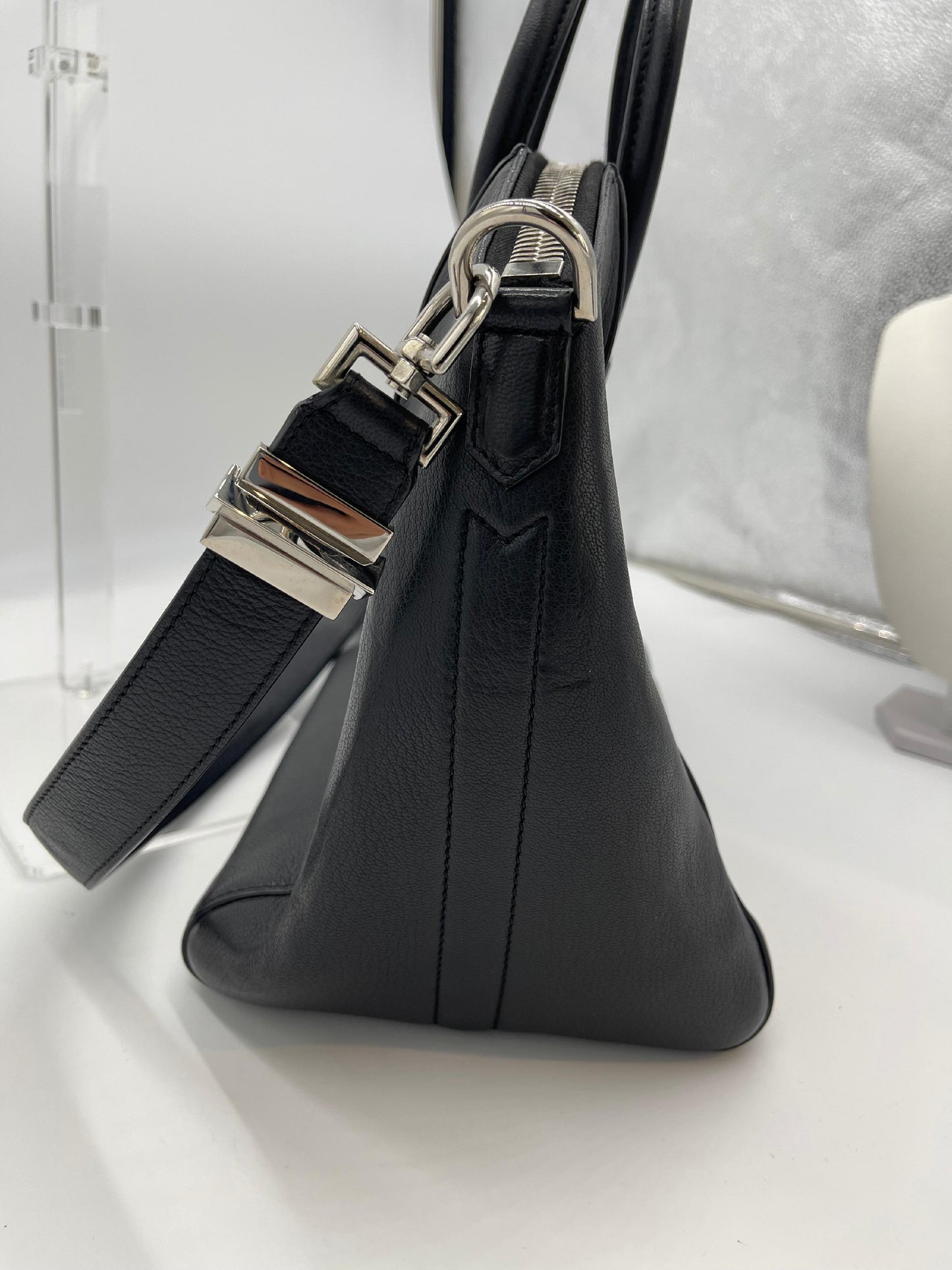 Givenchy Antigona Grained Leather