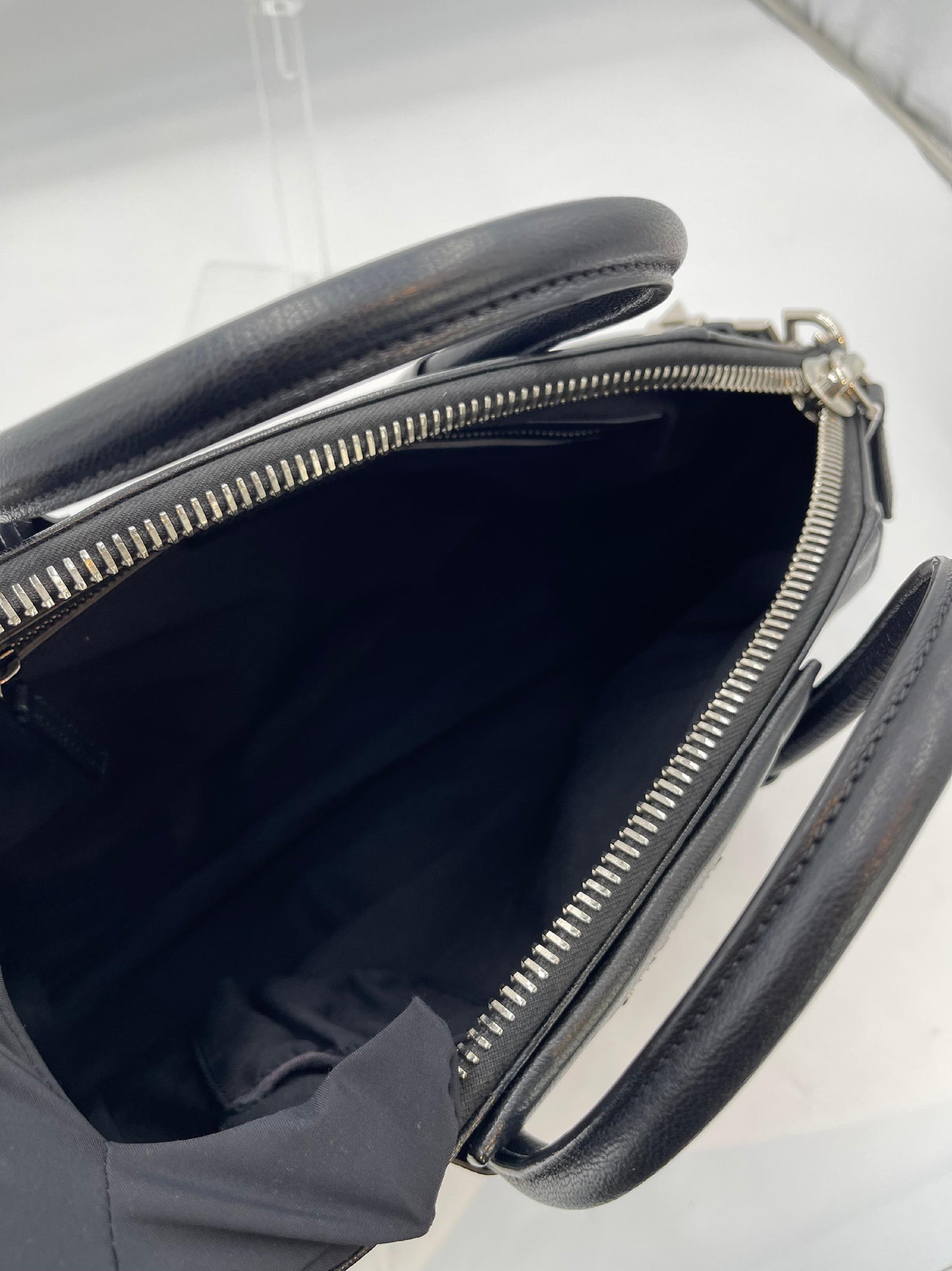 Givenchy Antigona Grained Leather