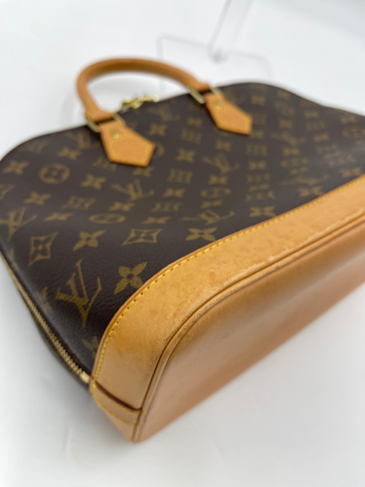 Louis Vuitton Alma