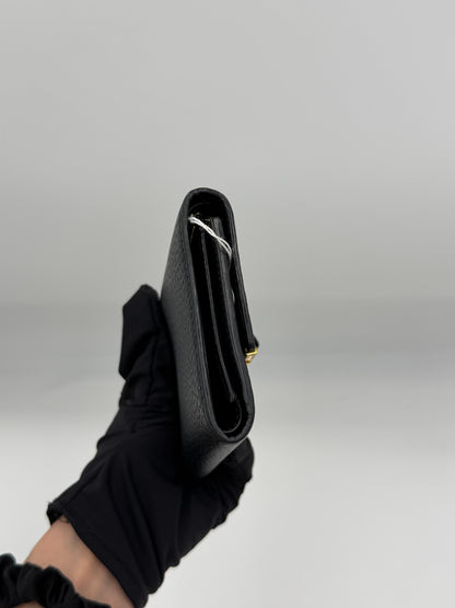 Louis Vuitton Capucine Trifold Compact