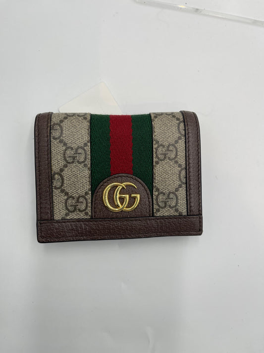 Gucci Soho Patent Chain Shoulder