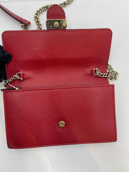 Gucci Interlocking Wallet on Chain