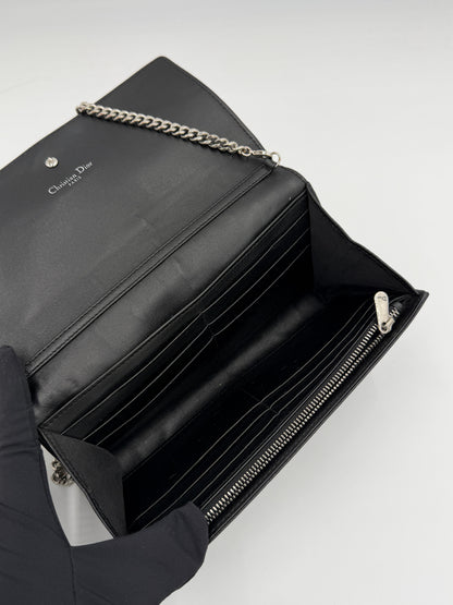 Dior Diorama Wallet on Chain