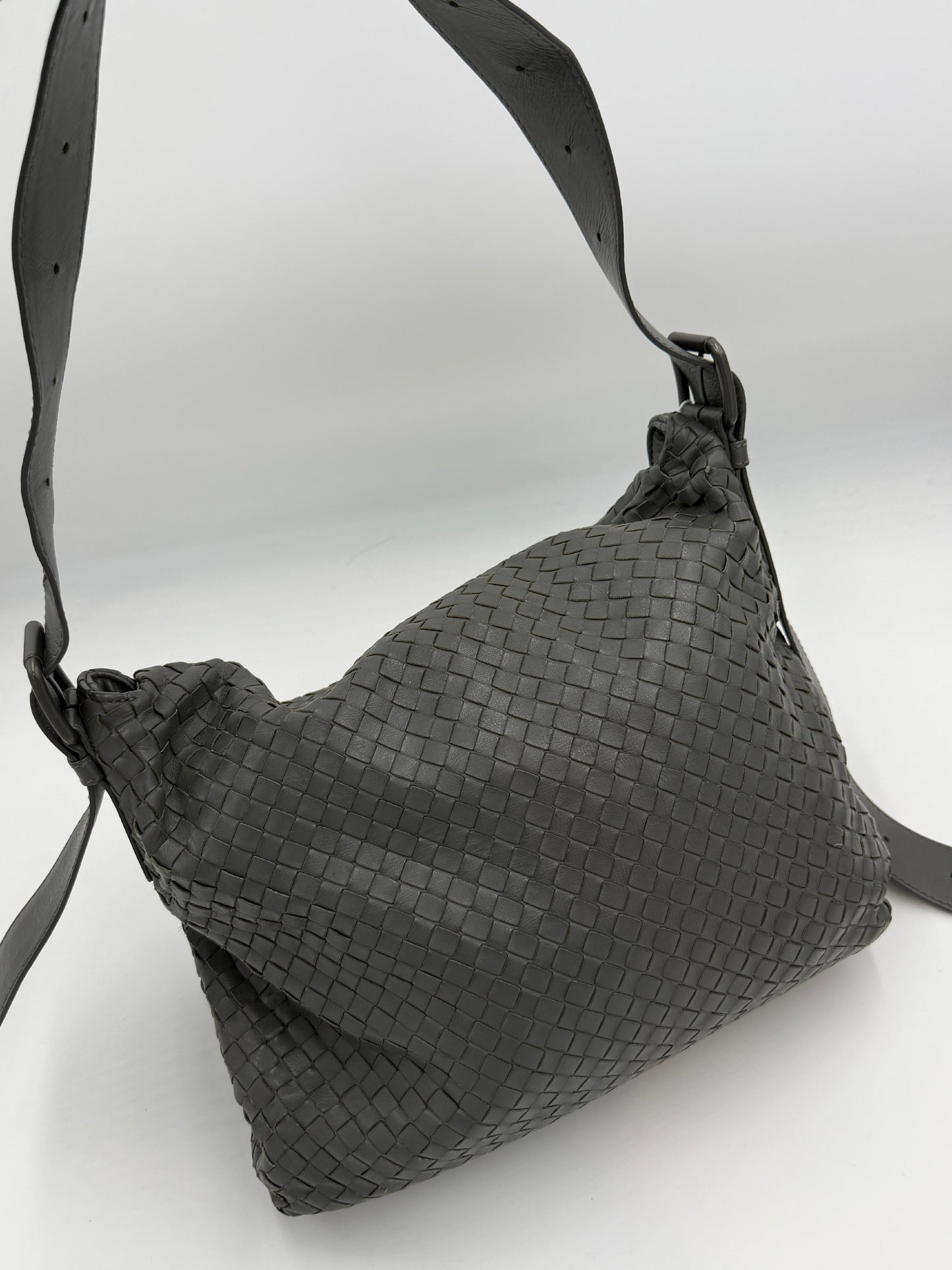 Bottega Veneta Intrecciato Messenger