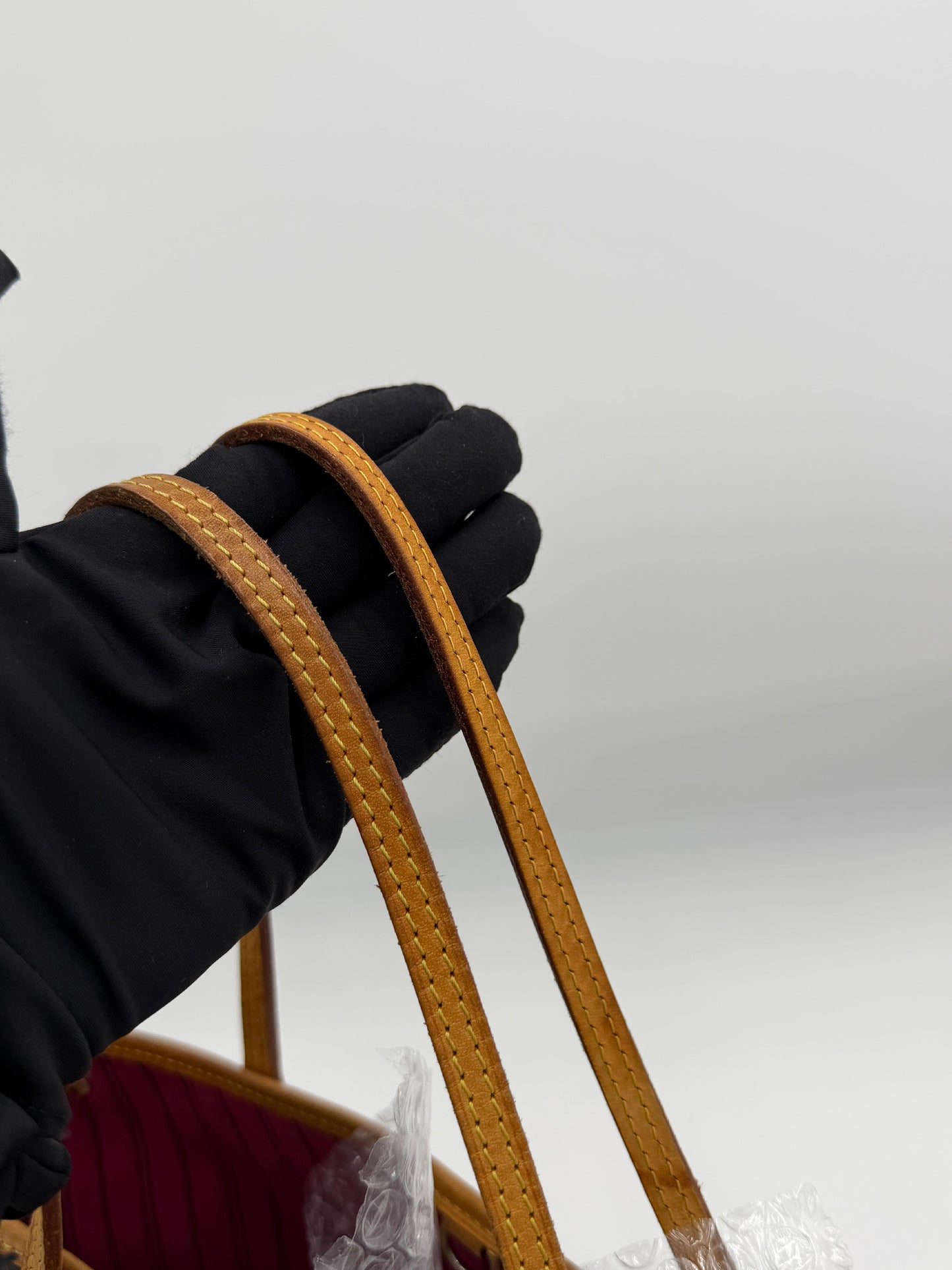 Louis Vuitton Neverfull w/ Pouch