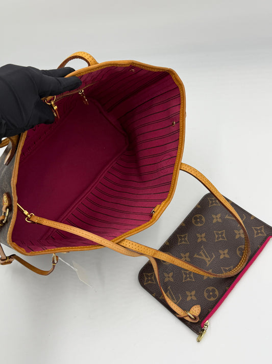 Louis Vuitton Neverfull w/ Pouch