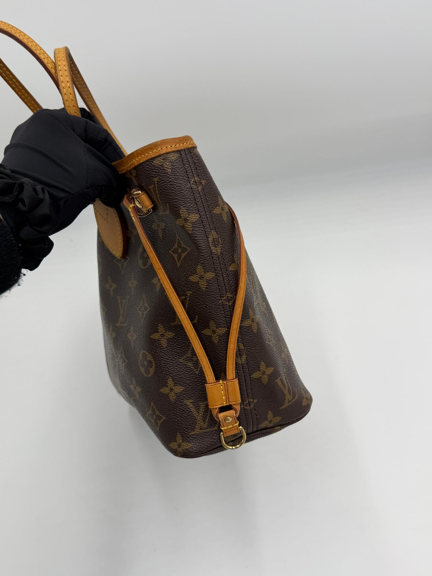 Louis Vuitton Neverfull w/ Pouch