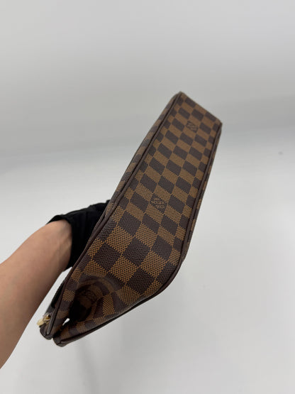 Louis Vuitton Aubagne Damier