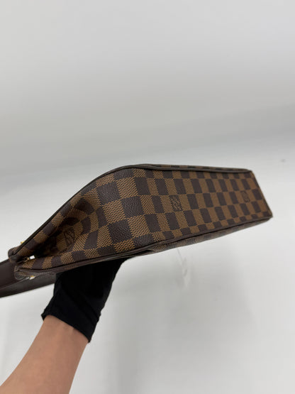 Louis Vuitton Aubagne Damier