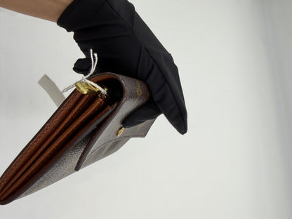 Louis Vuitton Monogram Sarah Wallet