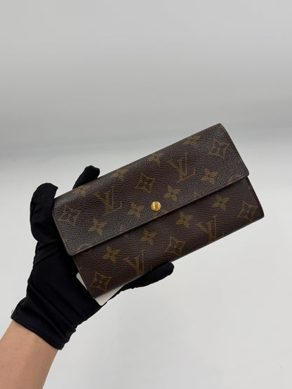 Louis Vuitton Monogram Sarah Wallet