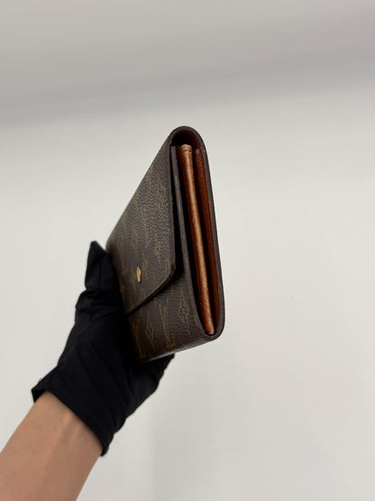 Louis Vuitton Monogram Sarah Wallet