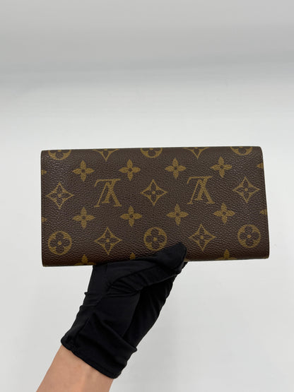 Louis Vuitton Monogram Sarah Wallet