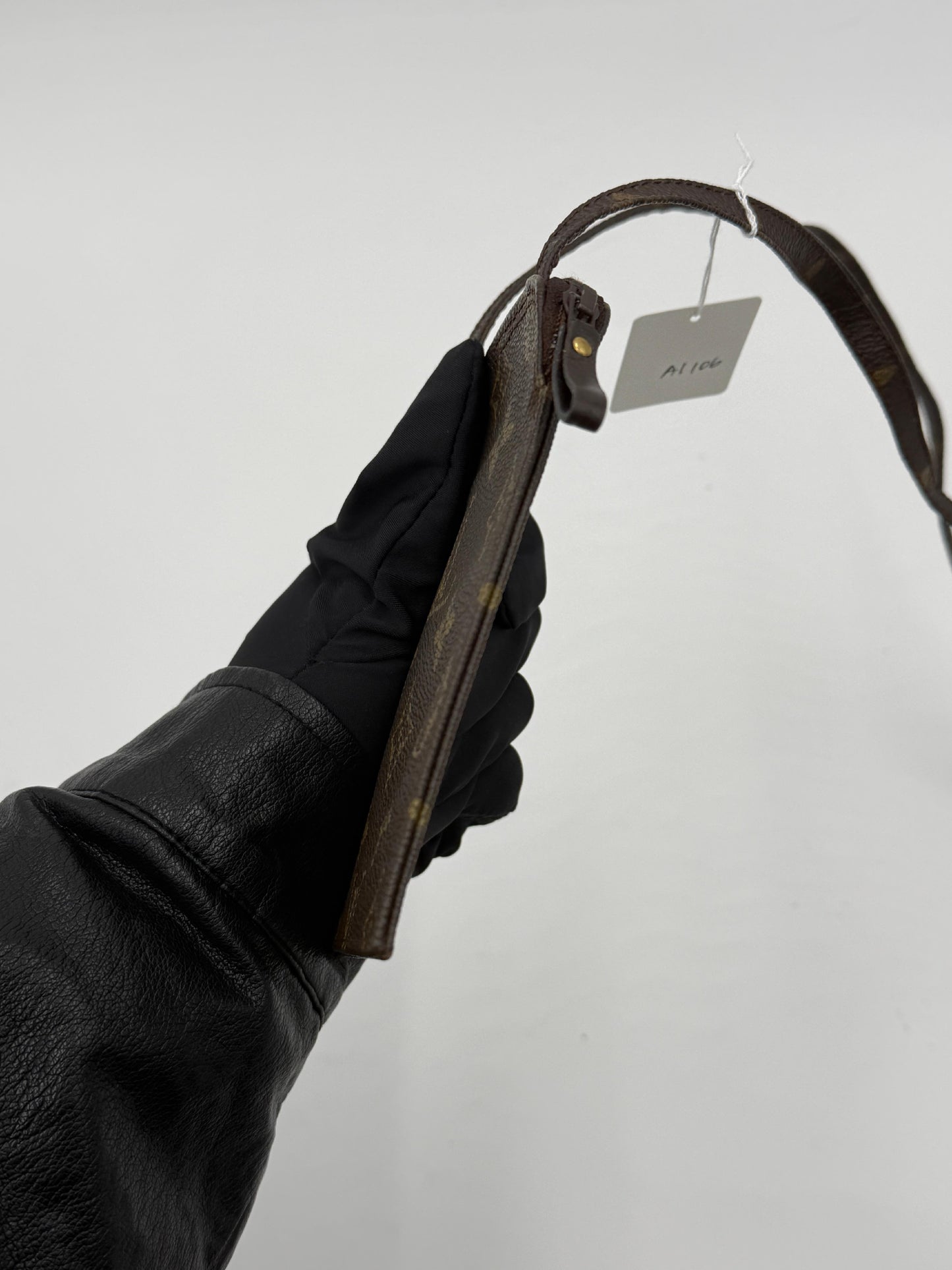 Louis Vuitton Pochette Secret