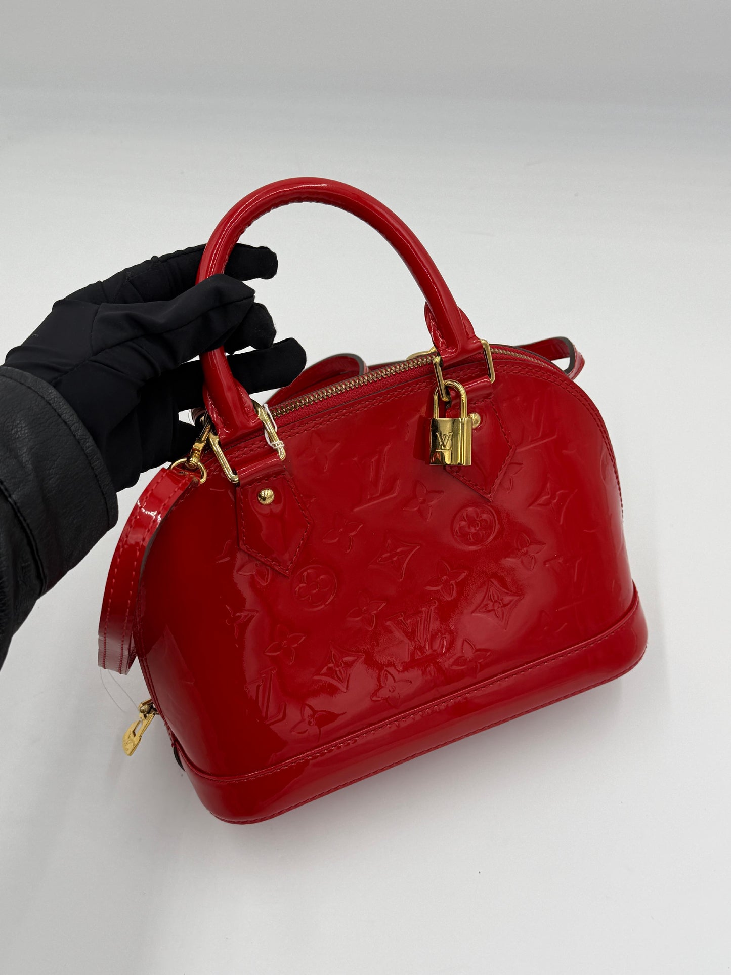 Louis Vuitton Alma BB Verni w/ Strap