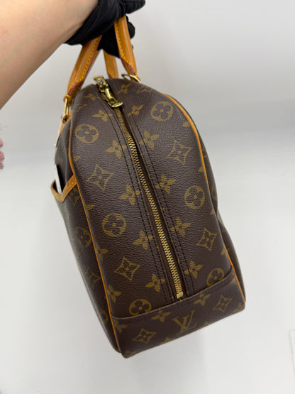 Louis Vuitton Deauville